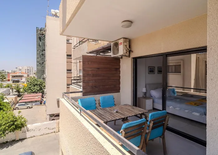 Lazaros Downtown Apartmán *